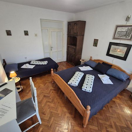 Prenociste Chardak Hotel Tuzla Ngoại thất bức ảnh