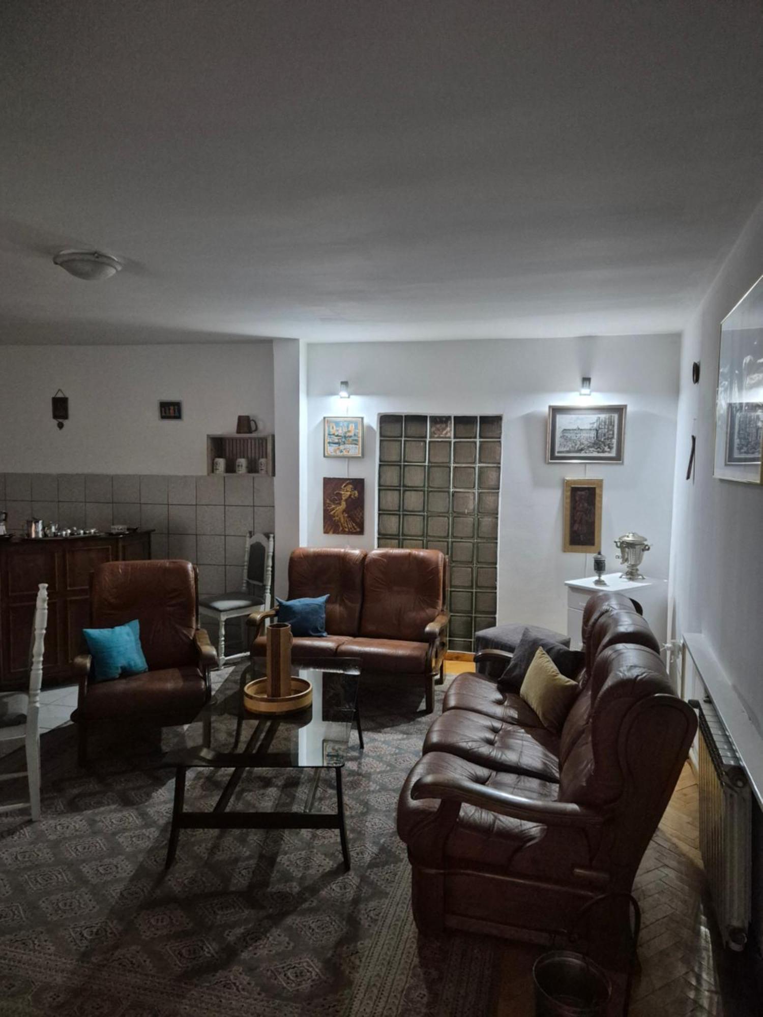 Prenociste Chardak Hotel Tuzla Ngoại thất bức ảnh